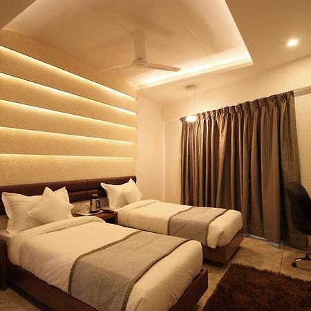 Hotel Bait Inn Ahmedabad Zimmer foto