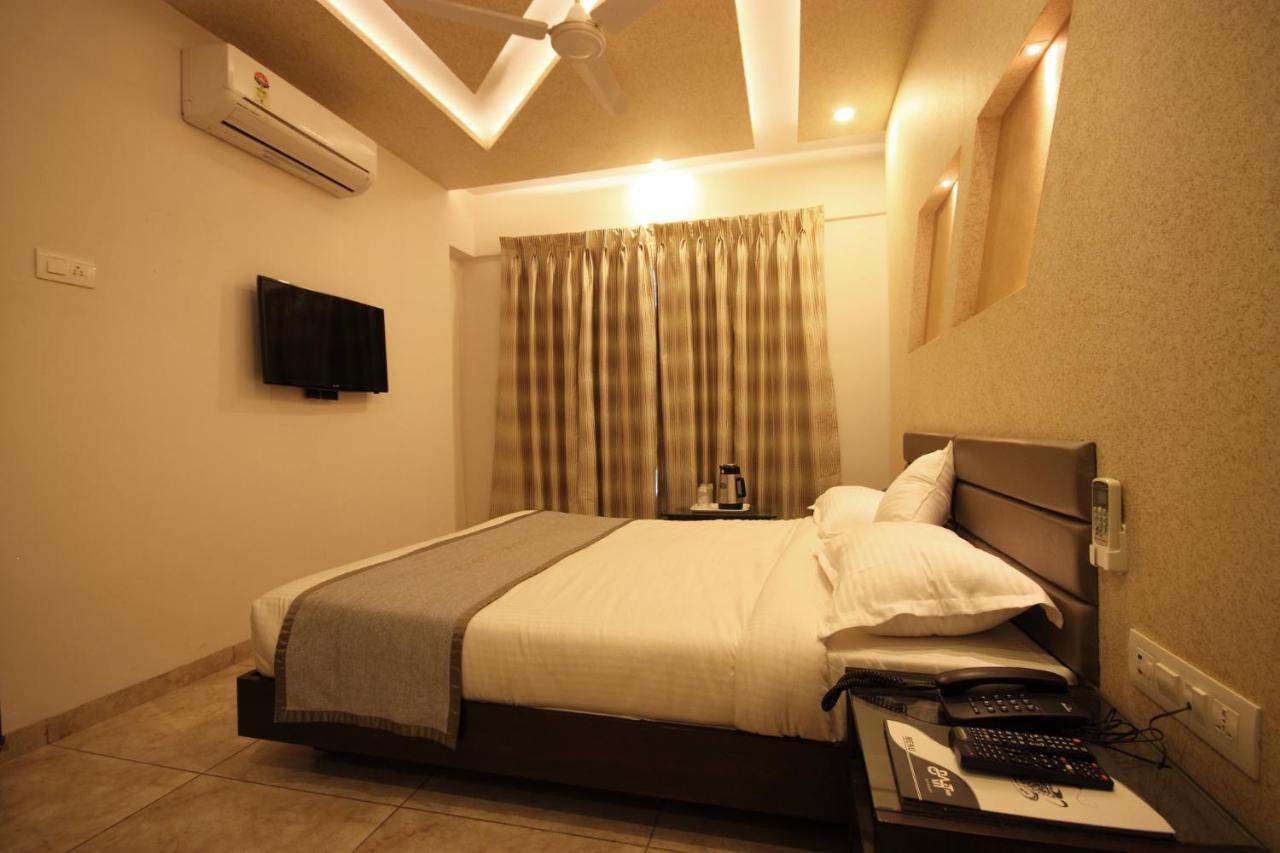 Hotel Bait Inn Ahmedabad Exterior foto
