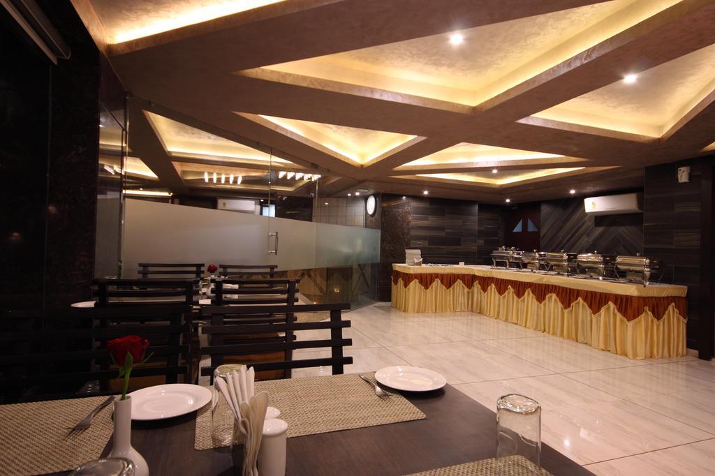 Hotel Bait Inn Ahmedabad Exterior foto