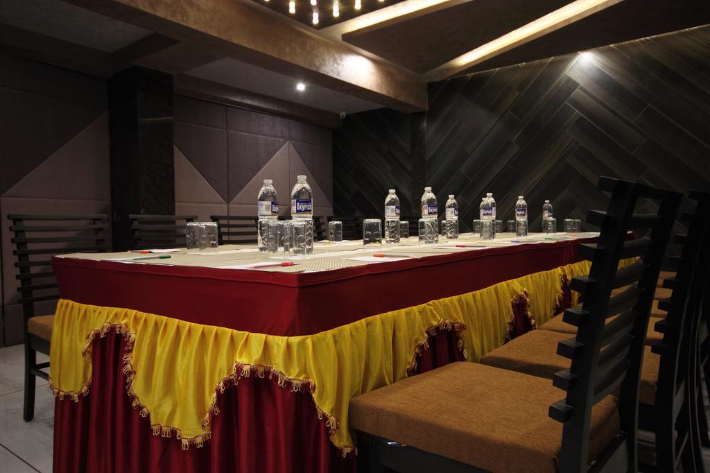 Hotel Bait Inn Ahmedabad Exterior foto