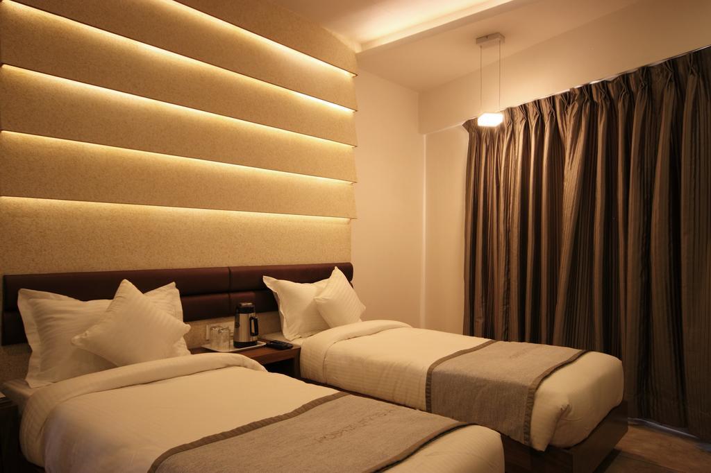 Hotel Bait Inn Ahmedabad Exterior foto